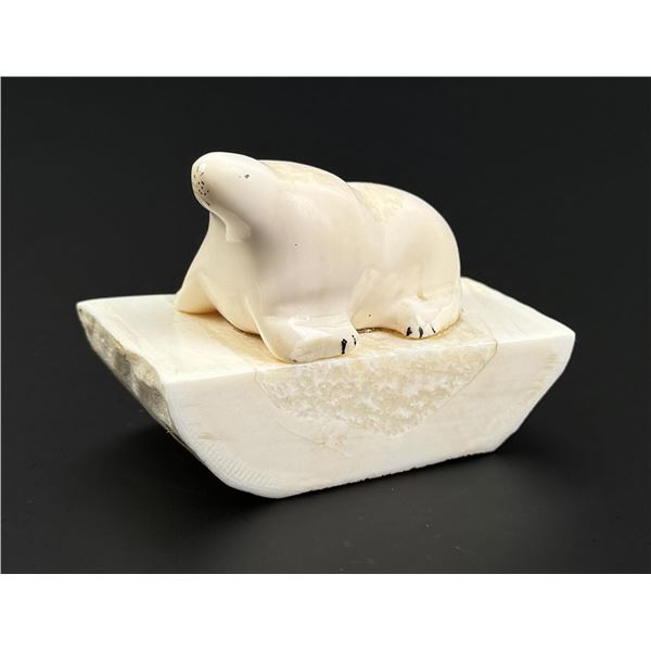 Alaskan Inuit Eskimo Carved Ivory Walrus