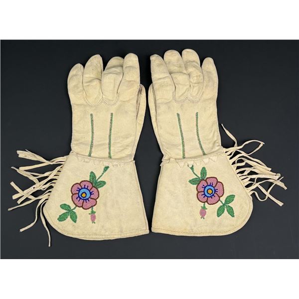 Plateau Native American Indian Beaded Gauntlets