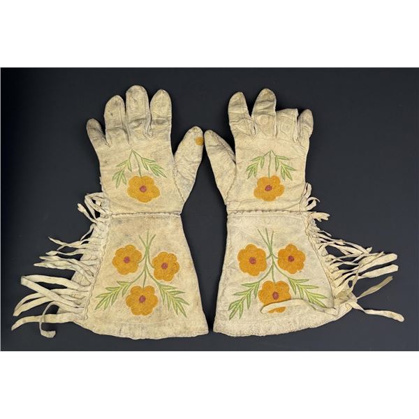 Plateau Native American Indian Gauntlets