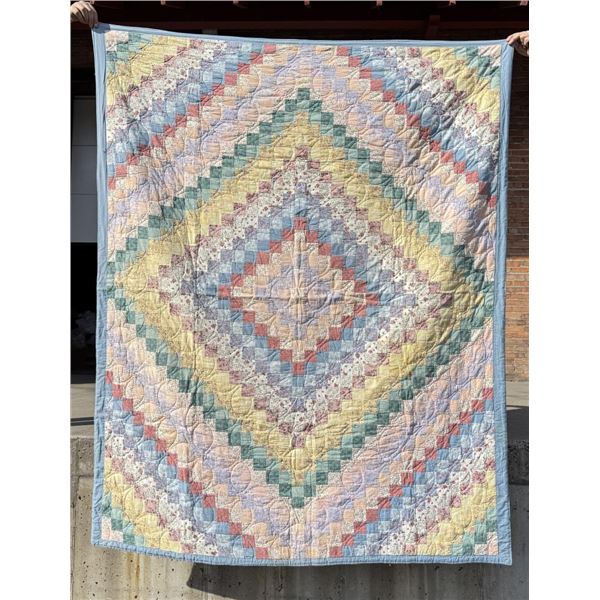 Arch Quilts Hawthorne New York Quilt