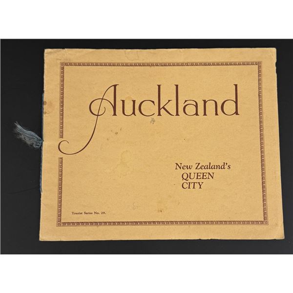 Aukland New Zealand Queen City Souvenir Booklet
