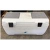 Image 1 : Igloo MaxCold Marine Cooler Ice Chest