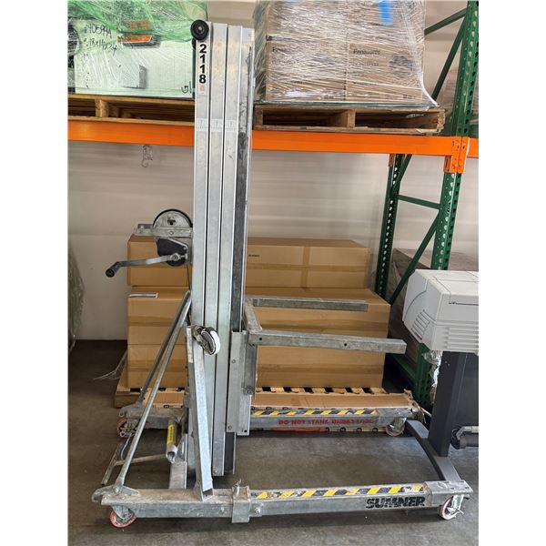 Sumner 2118 Material Hoist 650 lbs. Load Capacity