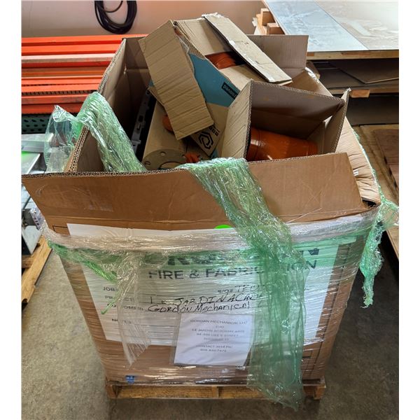 Multiple G-Fire Orange Ductile Iron T-Fittings, Pipe Fittings & Couplings, Victaulic 920N Mechanical