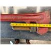 Image 9 : Ridgid 60 Heavy Duty Pipe Wrench 45"L