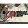 Image 7 : Milwaukee 2912-DE HammerVac Dust Extractor & 6538-21 Sawzall Reciprocating Saw (See Video)