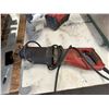 Image 8 : Milwaukee 2912-DE HammerVac Dust Extractor & 6538-21 Sawzall Reciprocating Saw (See Video)