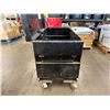 Image 6 : Ridgid RB48  Jobsite Storage Chest 48" x 24" x 34"H
