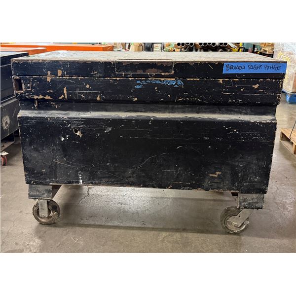 Ridgid 4824 Jobsite Storage Chest 48" x 24" x 36"H (contents not included - broken right hinge)