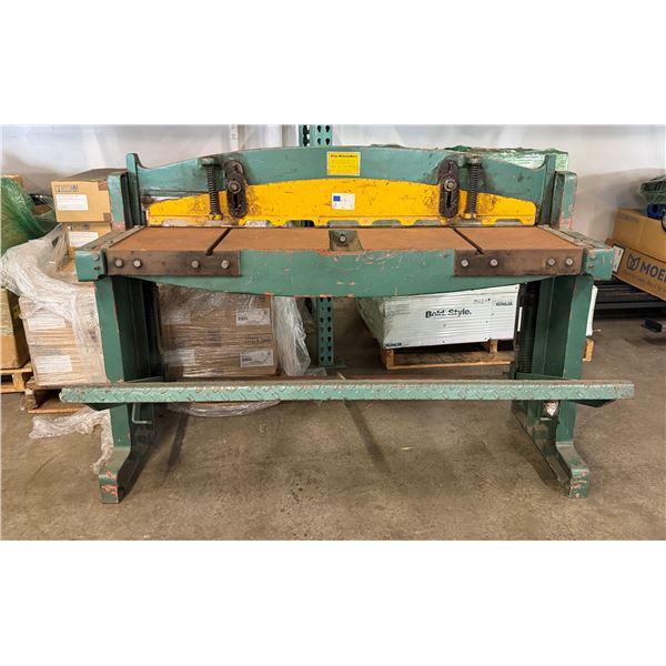 Tin Knocker 1652 Foot-Operated Squaring Shear (See Video)