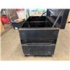 Image 6 : Ridgid RB48  Jobsite Storage Chest 48" x 24" x 29"H