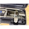 Image 3 : Indy 5 Hydraulic 2-Ton Trolley Jack in Hard Case