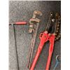 Image 3 : Chain Pipe Cutter, Pipe Wrench, T-Handle Tool & Lifting Hook