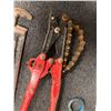 Image 4 : Chain Pipe Cutter, Pipe Wrench, T-Handle Tool & Lifting Hook