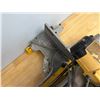 Image 4 : DeWalt DW718 Double Bevel Sliding Compound Miter Saw