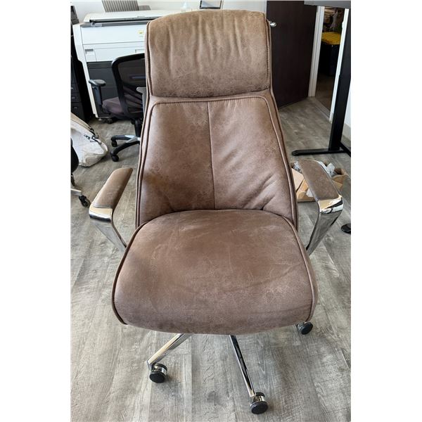High-Back Brown Upholstered Rolling Office Chair 21" x 19" x 46"H