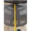 Image 10 : High-Back Mesh Rolling Office Chair 18" x 17" x 44"H
