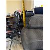 Image 11 : High-Back Mesh Rolling Office Chair 18" x 17" x 44"H