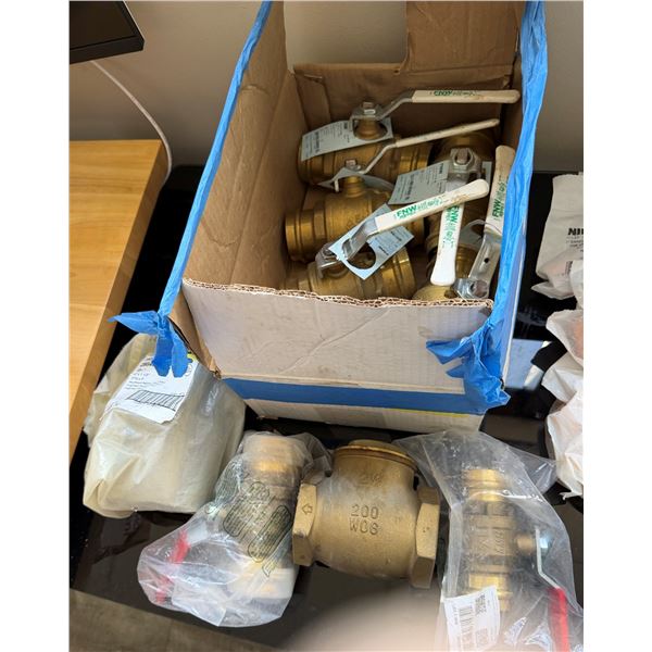 Multiple FNW & Viega MegaPress Brass Ball Valves & Pipe Fittings, Misc Sizes
