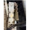Image 4 : Bin Metal Perforated Plates & 2 Husky Floor Jacks