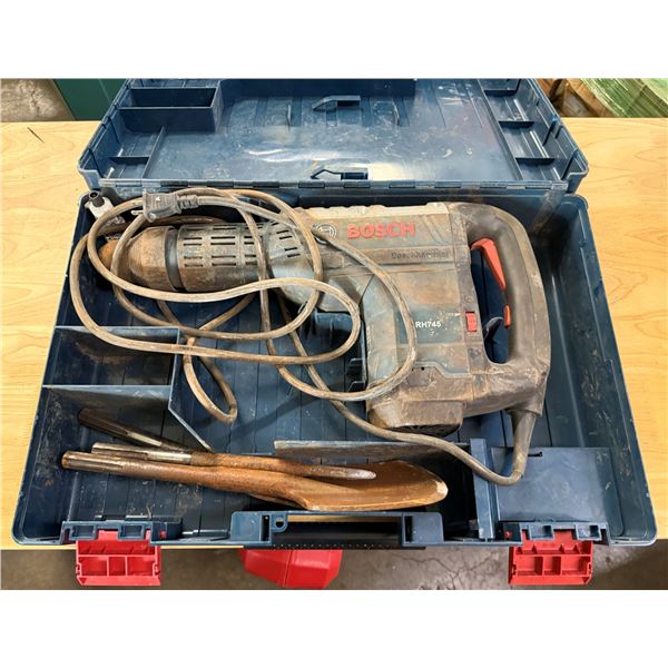 Bosch RH745 Boschhammer SDS-Max Rotary Hammer in Hard Case