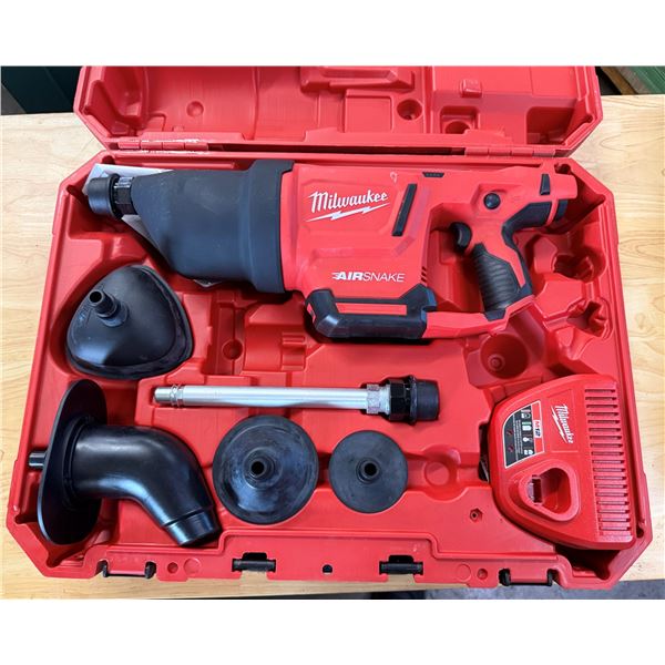 Milwaukee 2572-20 Air Snake w/ Accessories in Hard Case
