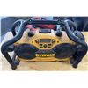 Image 1 : DeWalt DC011 Worksite Radio/Charger w/ Battery