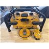 Image 4 : DeWalt DC011 Worksite Radio/Charger w/ Battery