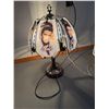 Image 2 : Elvis Presley Table Lamp With Glass Panels