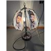 Image 4 : Elvis Presley Table Lamp With Glass Panels