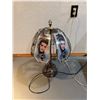 Image 5 : Elvis Presley Table Lamp With Glass Panels