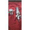 Image 1 : POWDER MEASURE AND RCBS POWDER TRICKLER