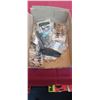 Image 1 : SMALL FLAT OF ASSORTED GUN PARTS
