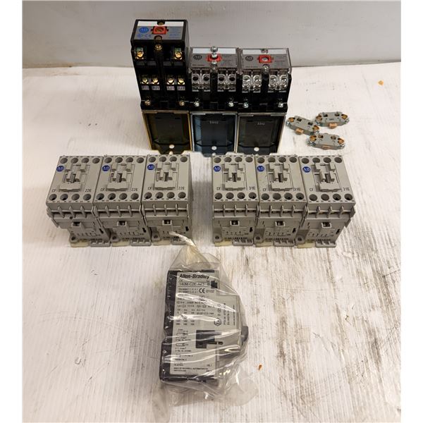 Lot of Allen-Bradley Contactors