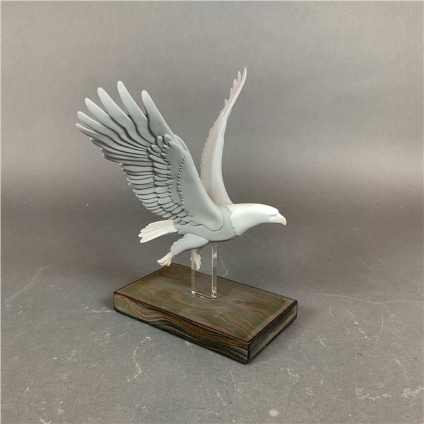 Lladro Bisque Porcelain Eagle Sculpture, Flight 01016960