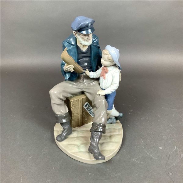 Lladro Porcelain Figurine, A Tall Yarn 01005207