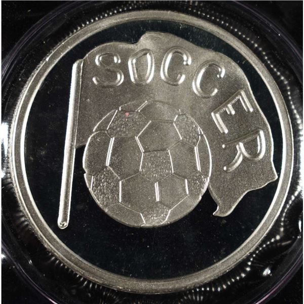SOCCER 1 OZ .999 SILVER ROUND