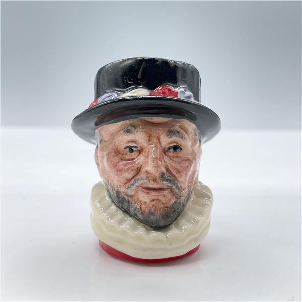 Beefeater D6806 - Tiny - Royal Doulton Character Jug