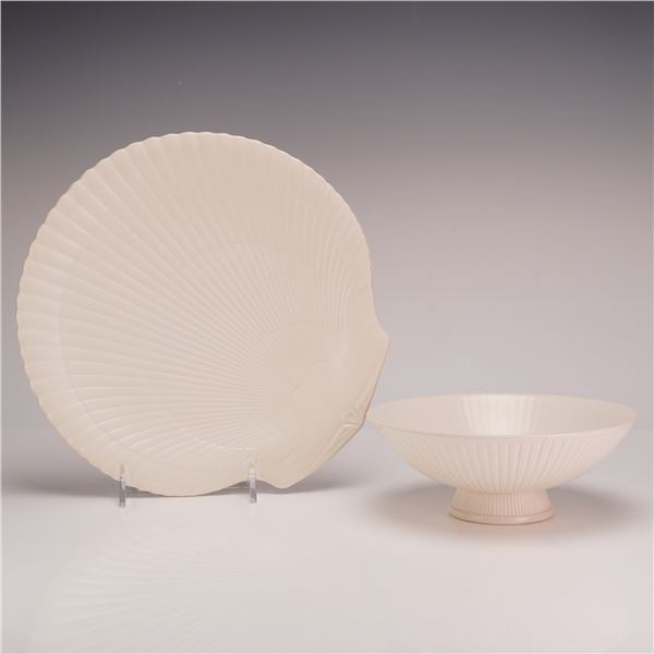 2pc Wedgwood Etruria and Barlaston Creamware Ceramic Items