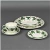 Image 4 : 5pc Wedgwood Napoleon Ivy Pattern Place Setting