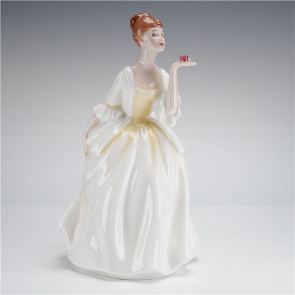 Royal Doulton Figurine Flower of Love HN2460