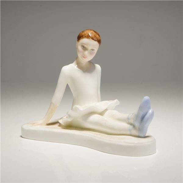 Royal Doulton Figurine Stage Struck HN3951