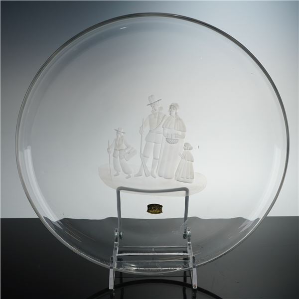 Val Saint Lambert Americana Collection Crystal Cabinet Plate, Pilgrim Family