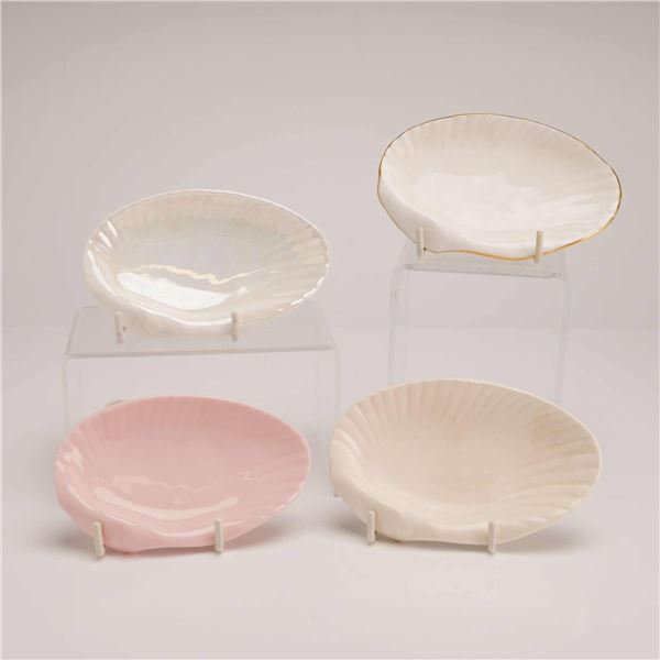 4pc Wedgwood Bone China and Earthenware Shell-Form Dishes