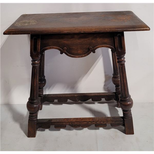 VTG Wooden Side Table