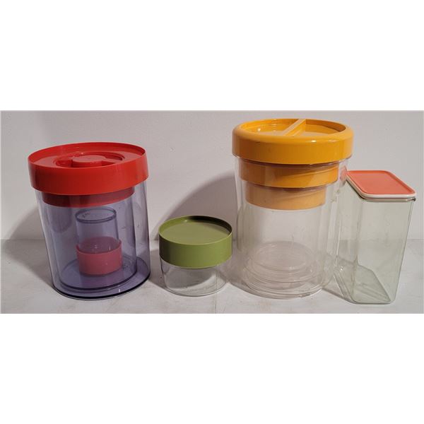 VTG Eric Kolb Plastic containers