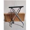 Image 1 : De Luxe Projector Table