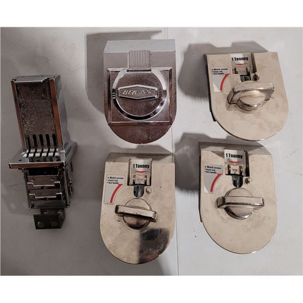 Lot of Vending Machine/Arcade Game Coin Mechanisms