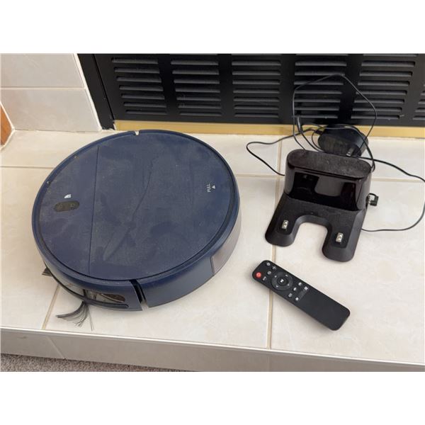 Vacuum Robot with Remote and Dock