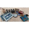 Image 1 : Decorative Home Decor Assortment